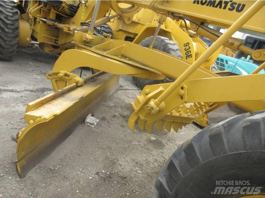 Komatsu GD 623 Motoniveladoras