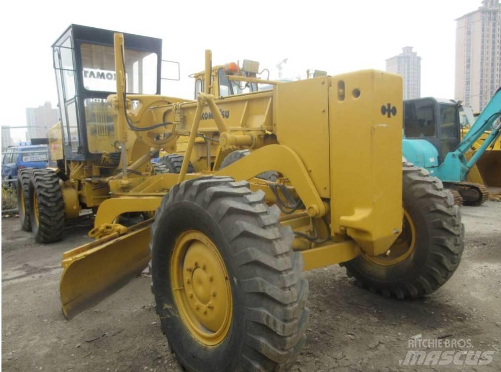 Komatsu GD 623 Motoniveladoras