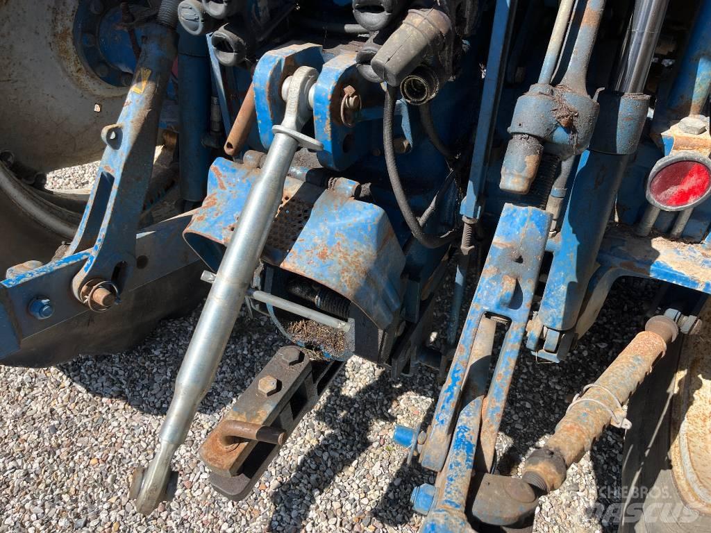 Ford 8210 Force III Tratores Agrícolas usados
