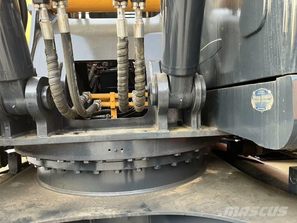 Hyundai 305 LC-9T Escavadoras de rastos