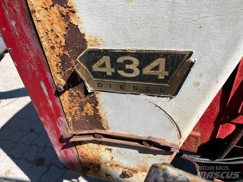 McCormick IH 434 Tratores Agrícolas usados