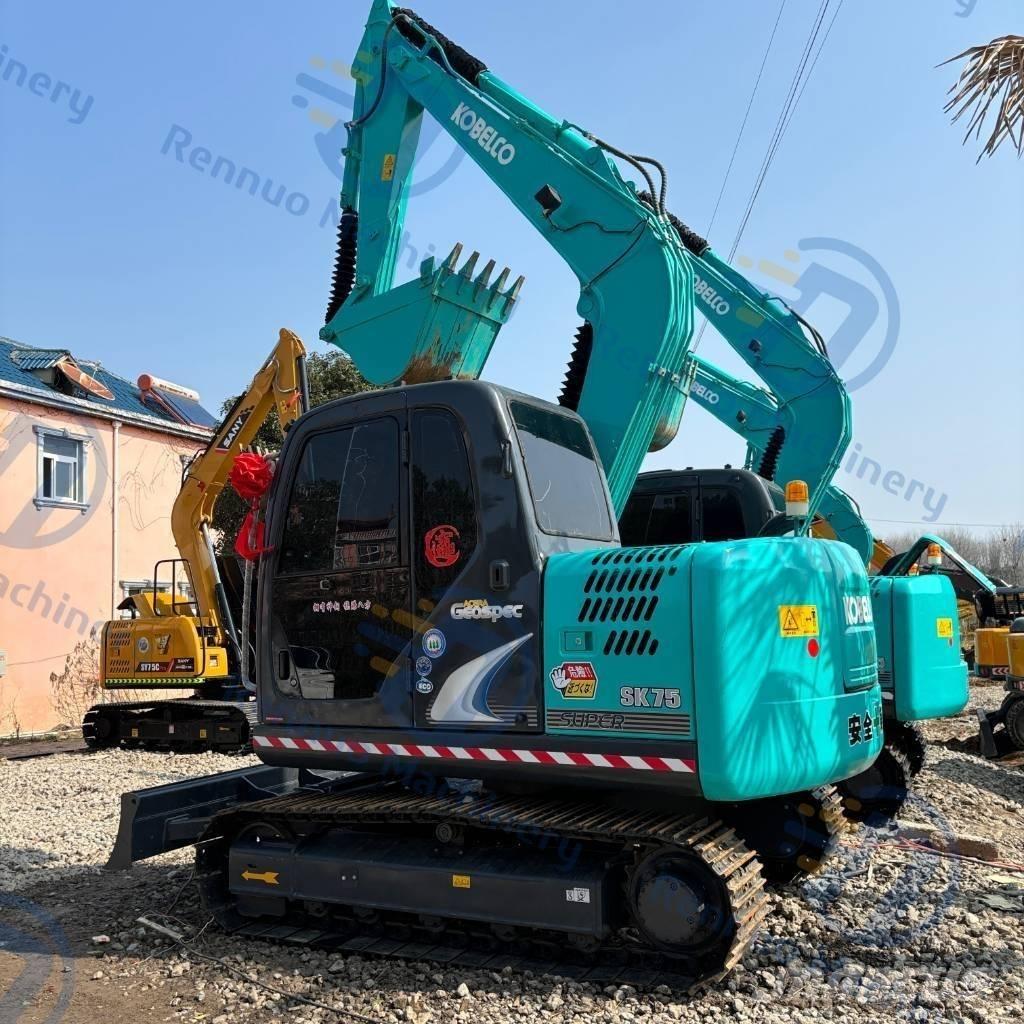 Kobelco SK75 Escavadoras de rastos
