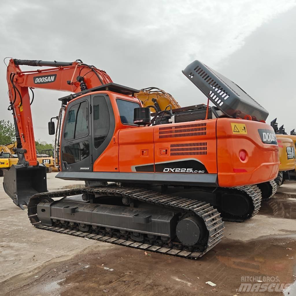 Doosan 225-9C Escavadoras de rastos