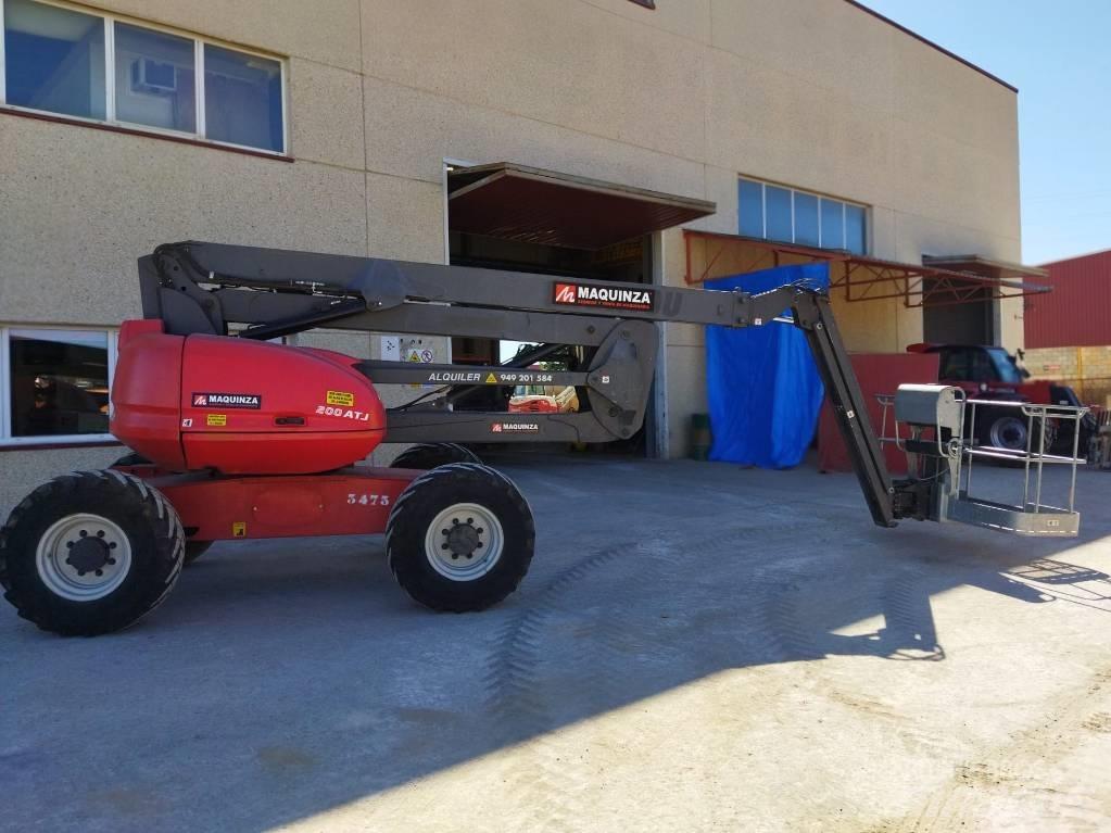 Manitou 200 ATJ Elevadores braços articulados