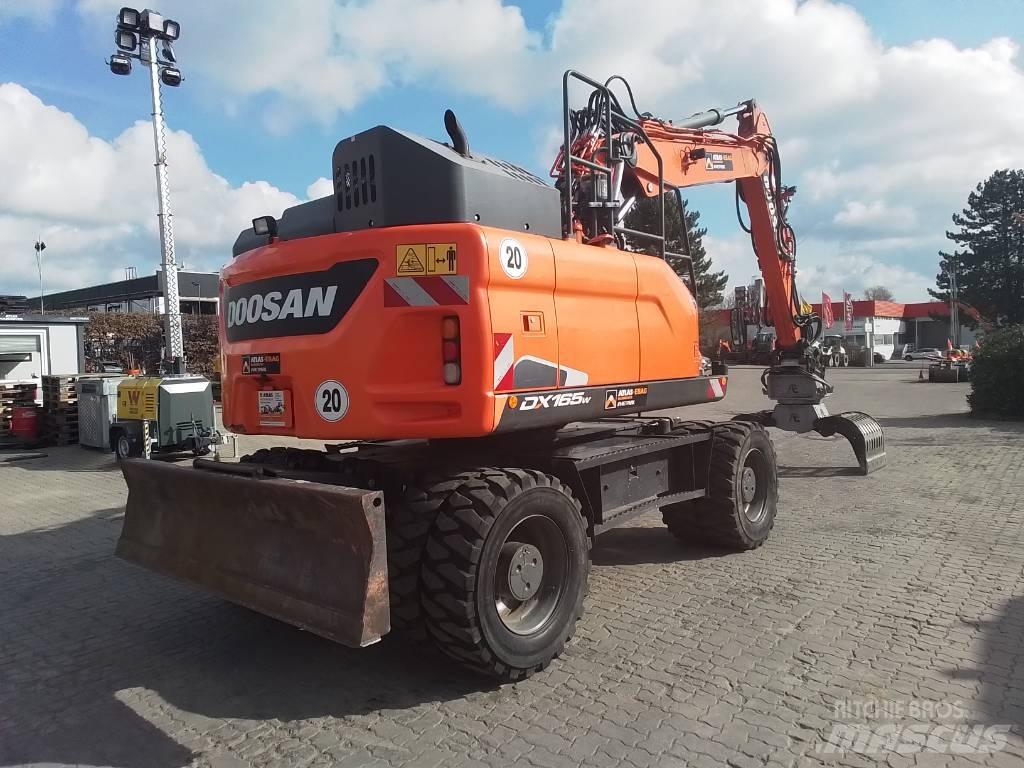 Doosan DX 165 W-5 Escavadoras de rodas