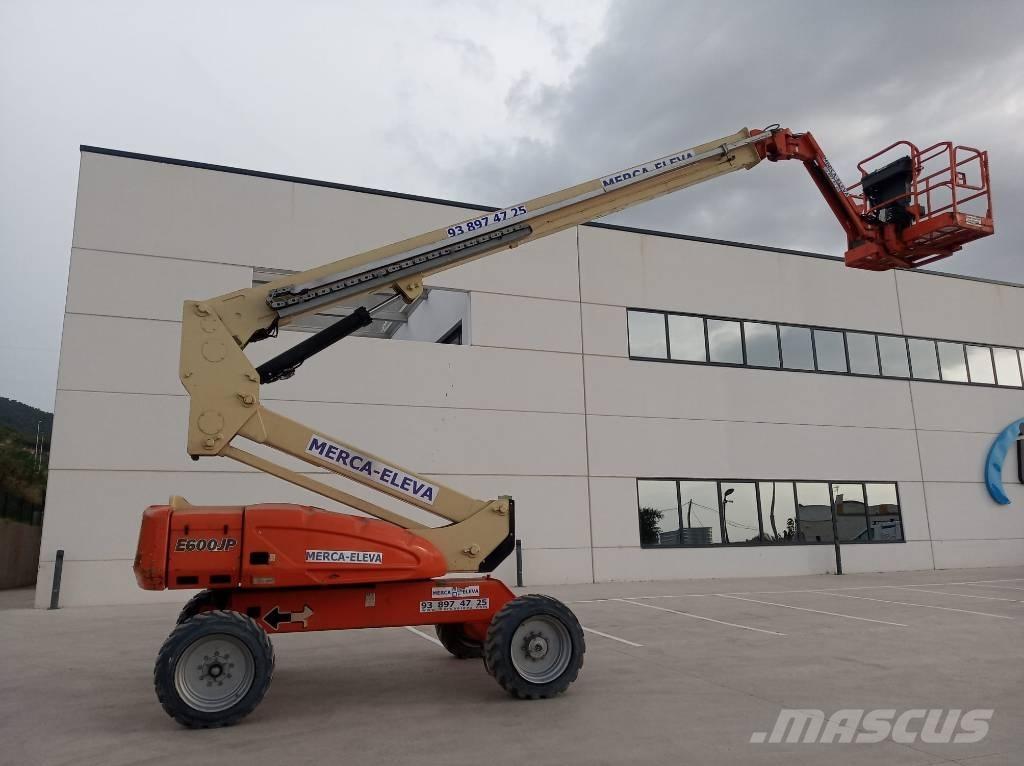 JLG E 600 JP Elevadores braços articulados