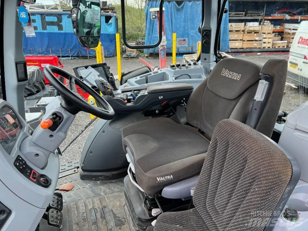 Valtra T 254 V Tratores Agrícolas usados