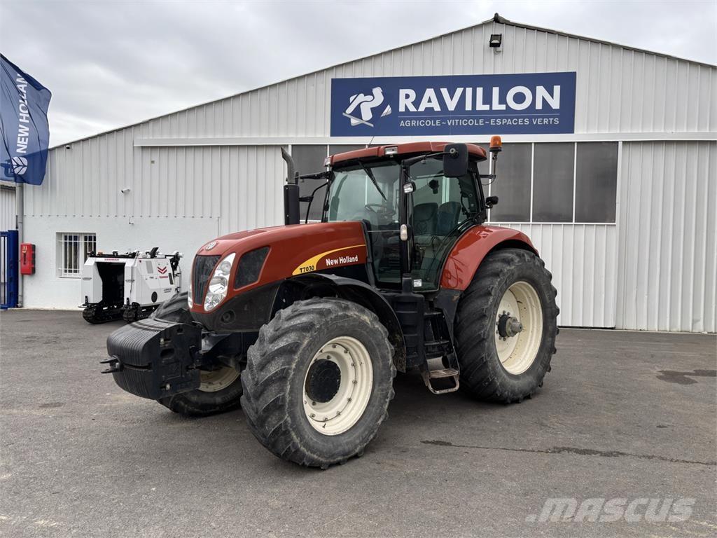 New Holland T7030 Tratores Agrícolas usados