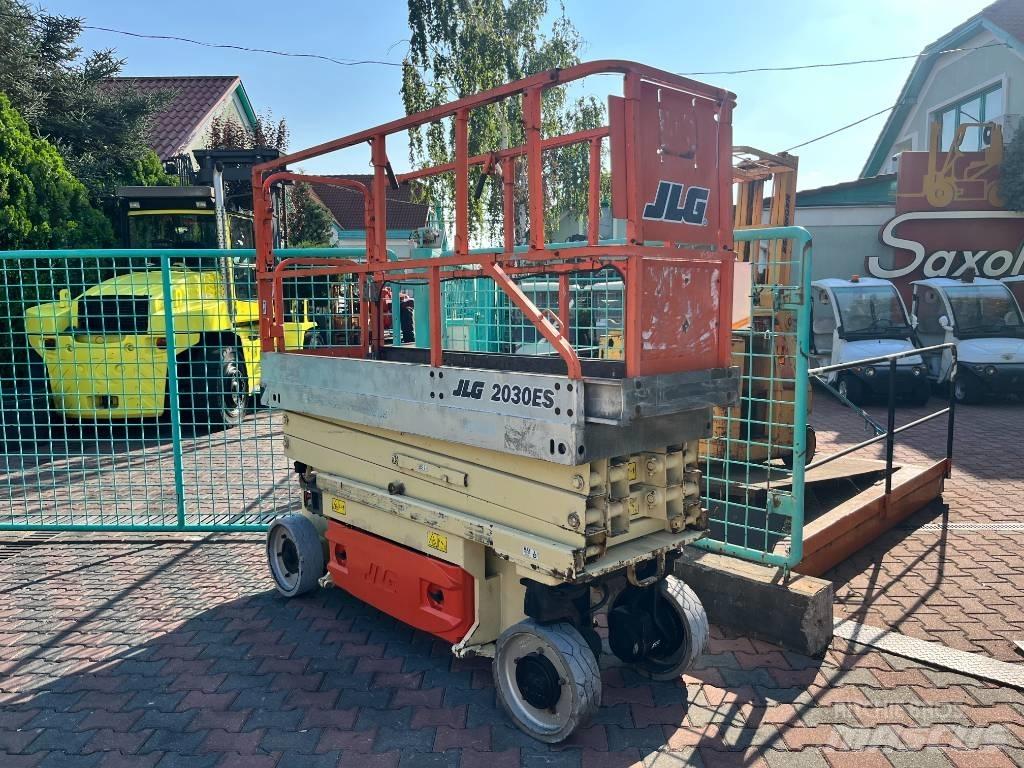 JLG 2030ES     V-3450 Plataformas de Mastro Vertical