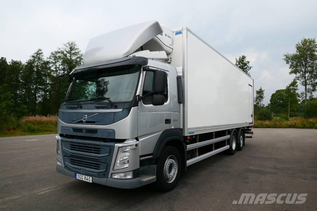 Volvo Fm330 6x2*4 Camiões caixa temperatura controlada