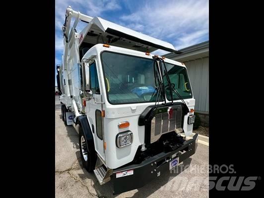 Kenworth L 770 Camiões de chassis e cabine