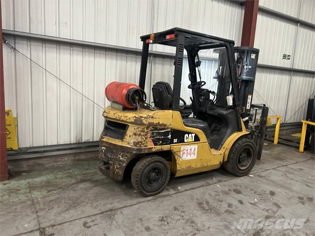 CAT GP30NT Empilhadores a gás