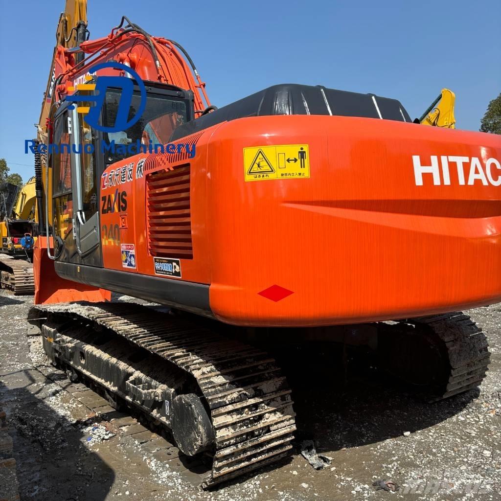 Hitachi ZX 240-3 Escavadoras de rastos