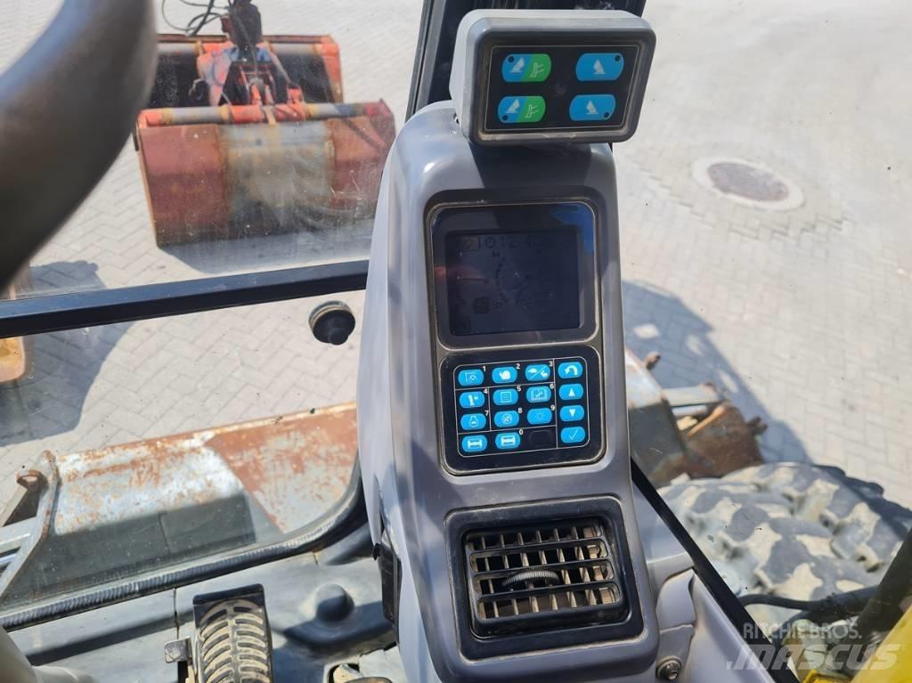 Komatsu PW 140-7 Escavadoras de rodas