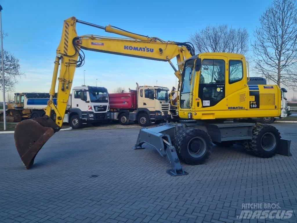 Komatsu PW 140-7 Escavadoras de rodas