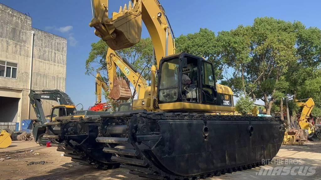CAT 320 C Escavadoras anfíbias