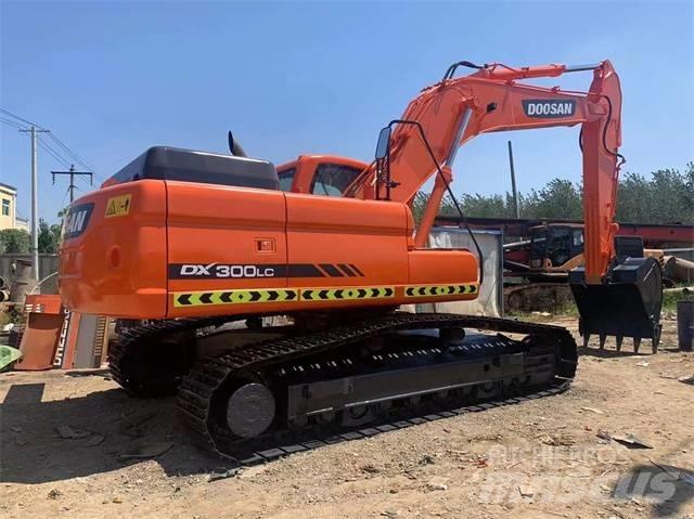 Doosan DX 300 LC Escavadoras de rastos