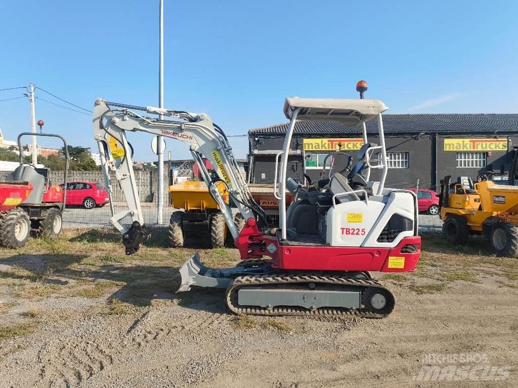 Takeuchi TB 225 Mini Escavadoras <7t