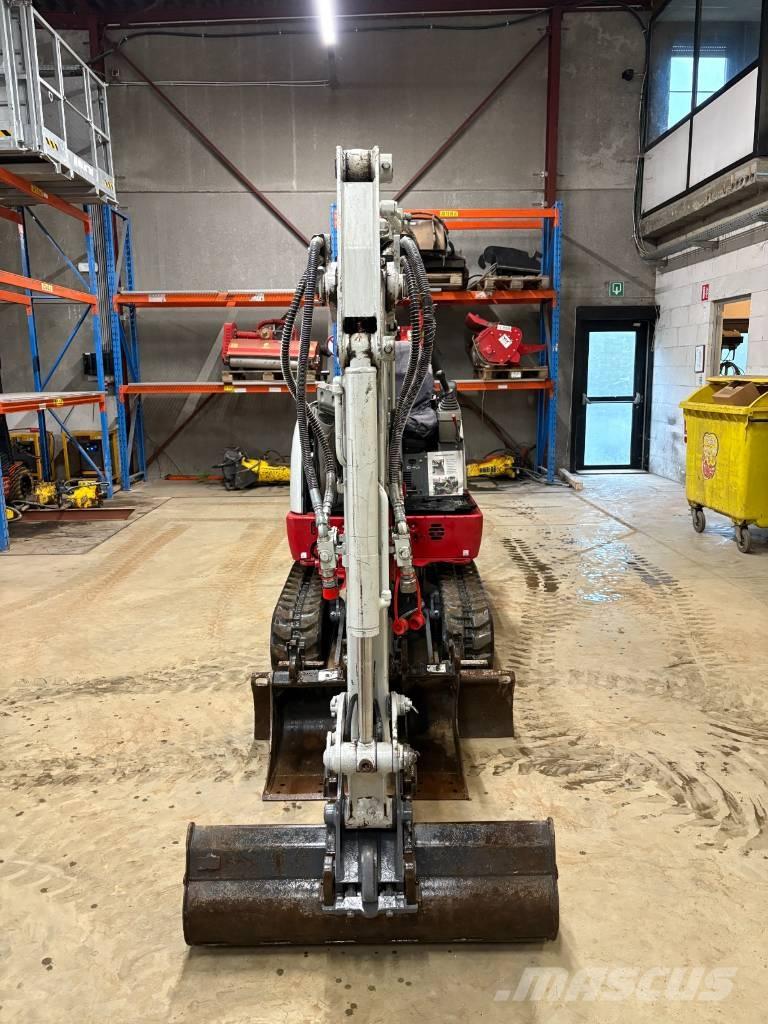 Takeuchi TB 225 Mini Escavadoras <7t