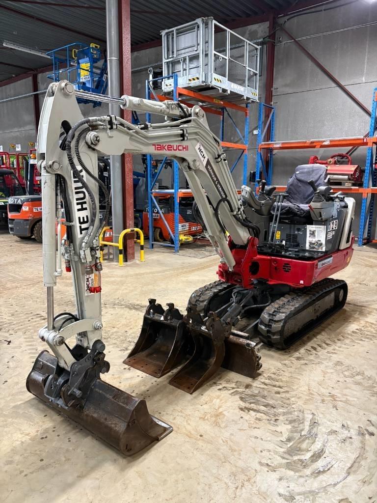Takeuchi TB 225 Mini Escavadoras <7t