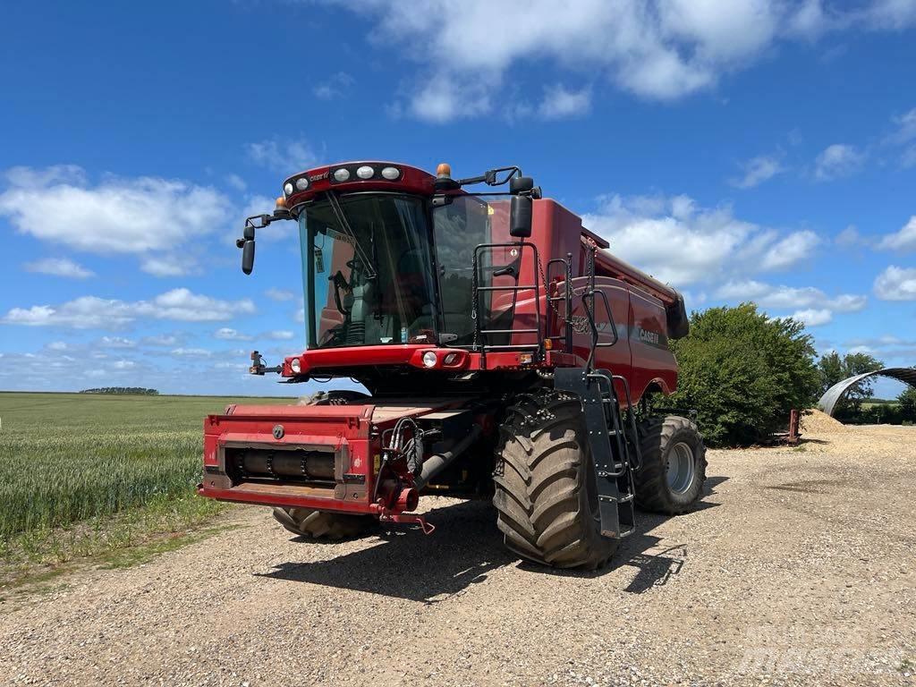 CASE Axial Flow 7120 Ceifeiras debulhadoras