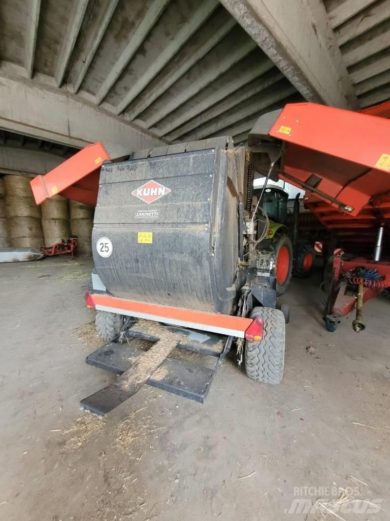 Kuhn VB 2160 Enfardadeira de rolos