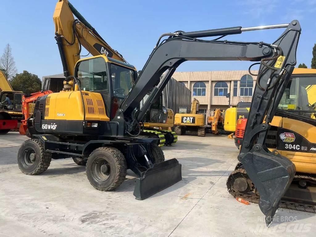 Hyundai R60W-9 Escavadoras de rodas