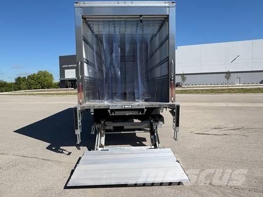 Hino L6 Camiões de chassis e cabine