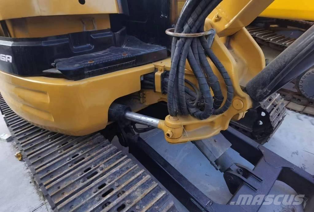 CAT 304 CR Mini Escavadoras <7t
