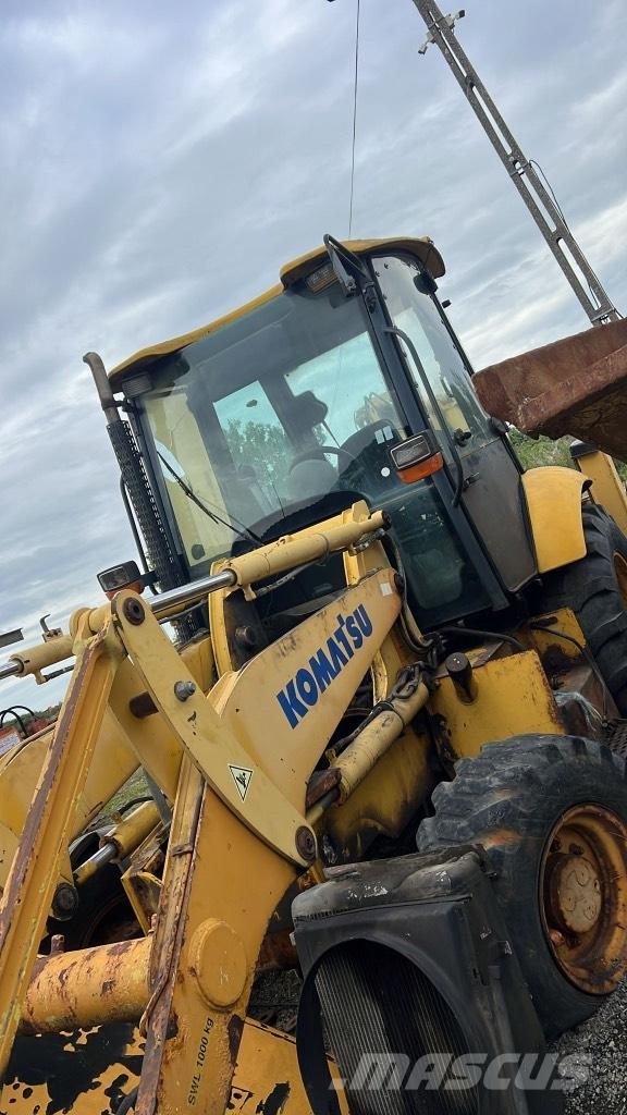 Komatsu WB 93 R Travőes