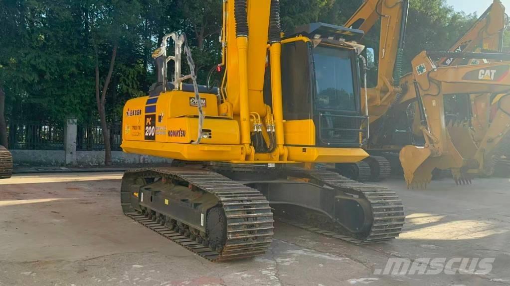 Komatsu PC 200-8N1 Escavadoras anfíbias