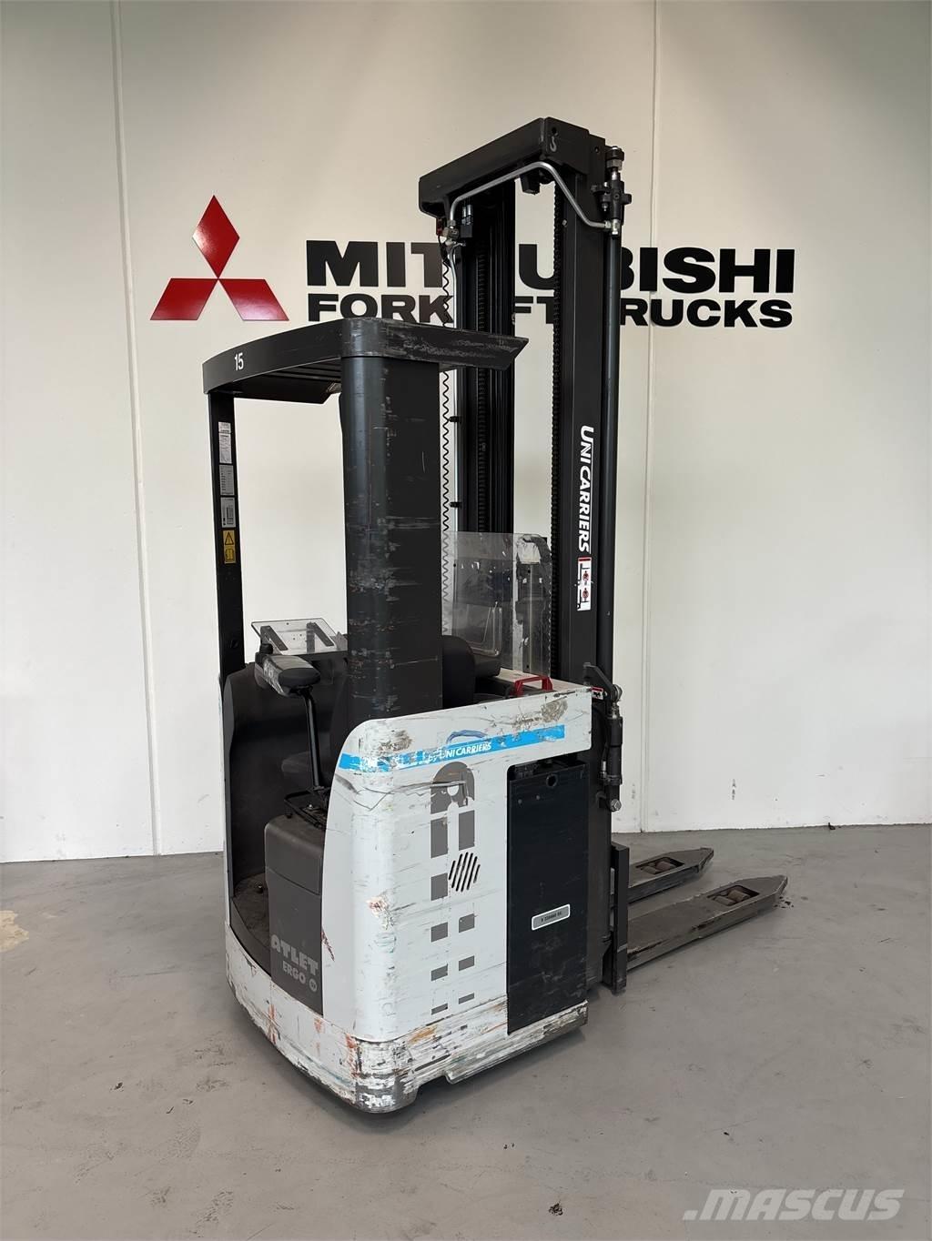 Atlet X160 Self propelled stackers