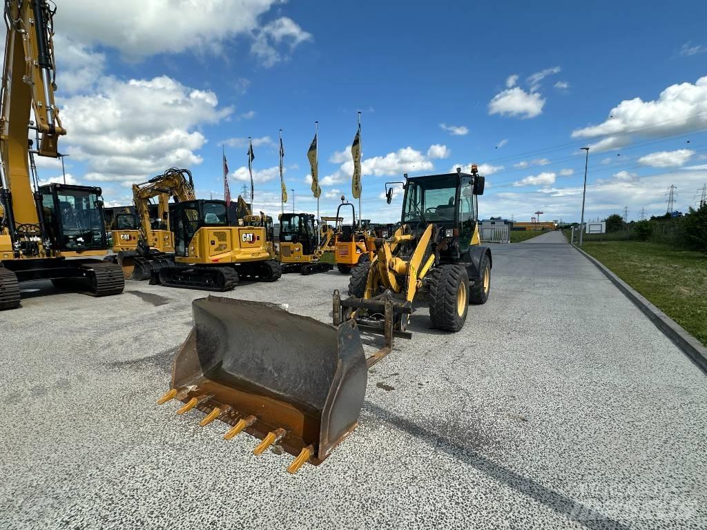 Komatsu WA 80 Pás carregadoras de rodas