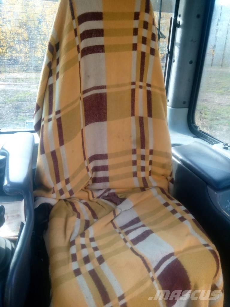 Komatsu D 61 PX-15 Dozers - Tratores rastos