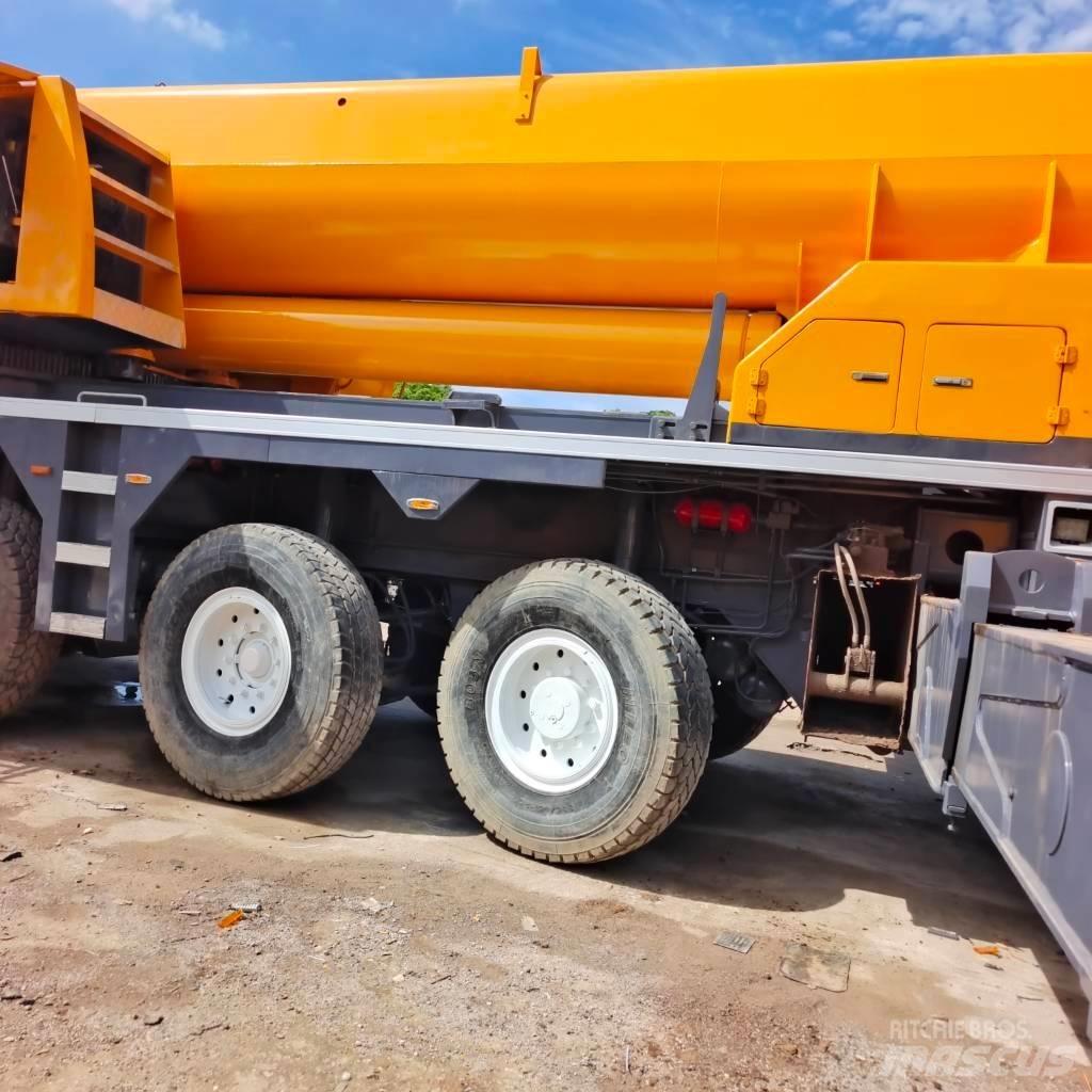 XCMG XCA 200 Gruas de construção