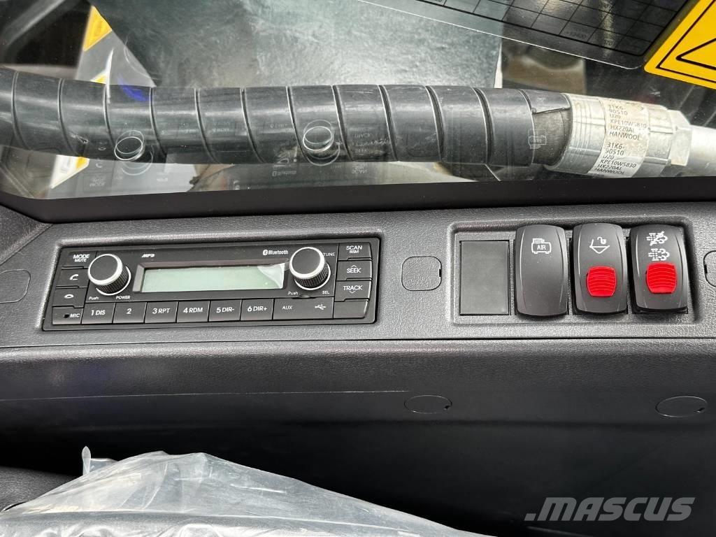 Hyundai HX 220 AL Escavadoras de rastos