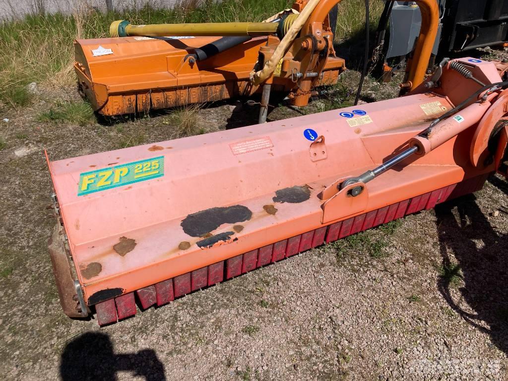 Agrimaster FZP225 Gadanheiras e cortadores de folhas para pastos