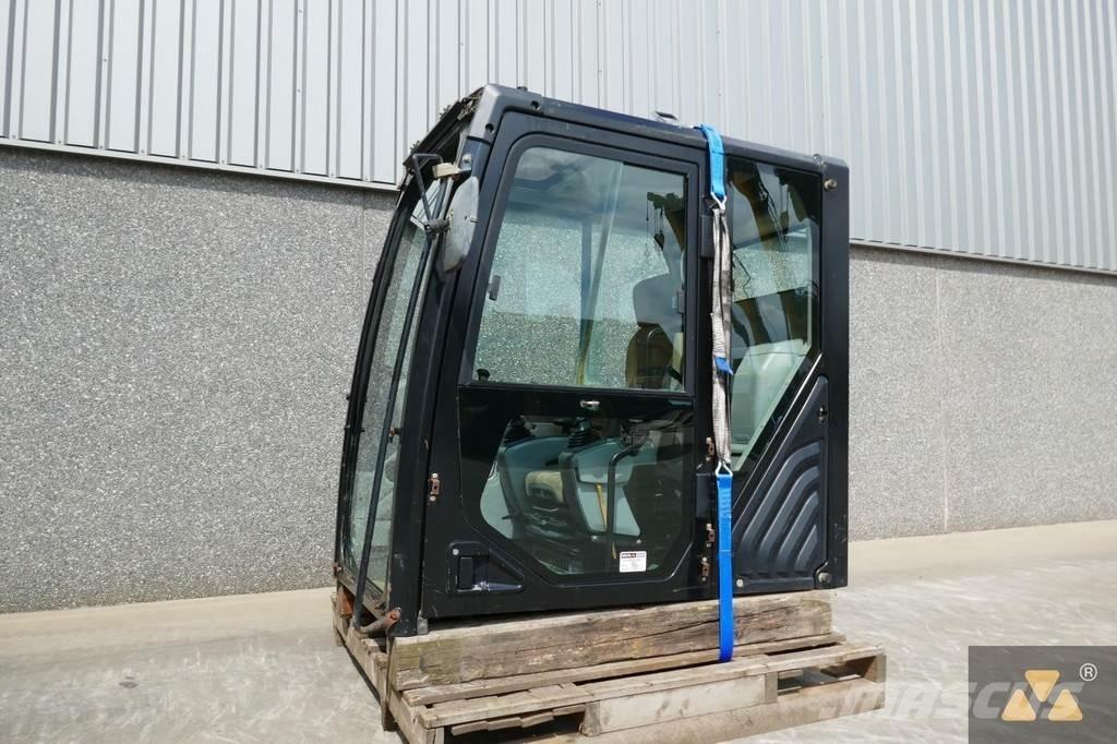 CAT 352F Cab Cabines e interior