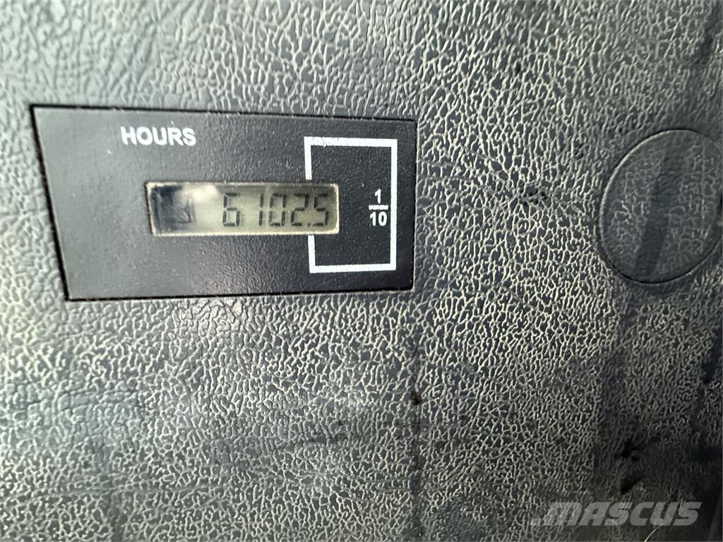 Hyundai HX140 HWC Escavadoras de rastos