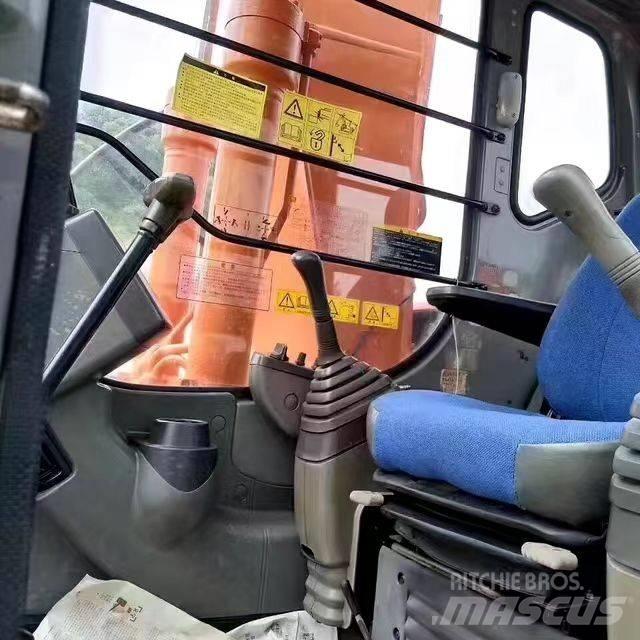 Hitachi EX 120 Escavadoras de rastos