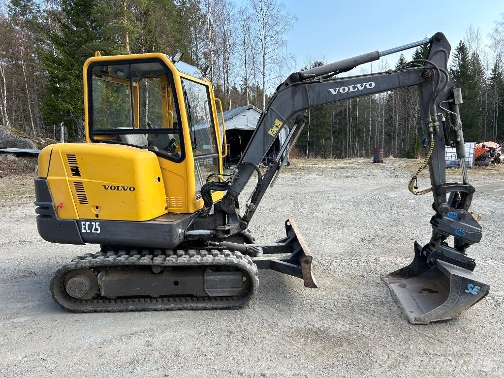 Volvo EC 25 Mini Escavadoras <7t
