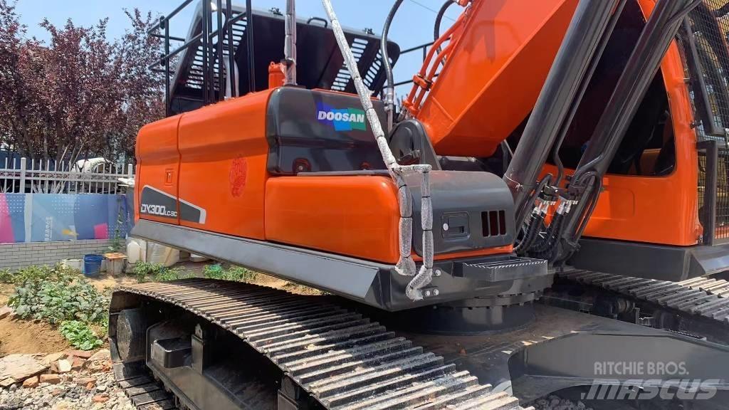 Doosan DX 300 LC Escavadoras de rastos