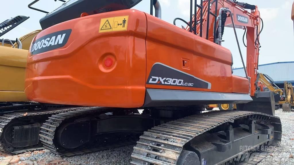 Doosan DX 300 LC Escavadoras de rastos