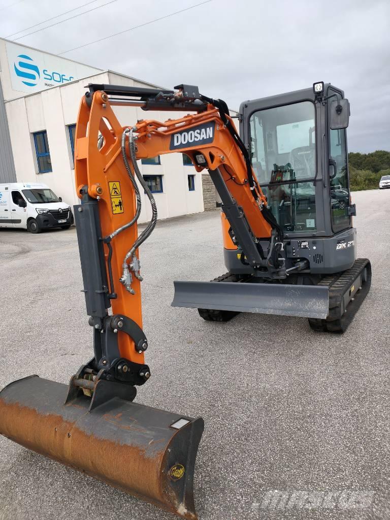 Doosan DX 27 Z Mini Escavadoras <7t