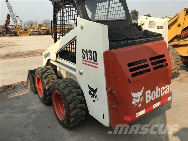 Bobcat S 130 Carregadoras de direcção deslizante