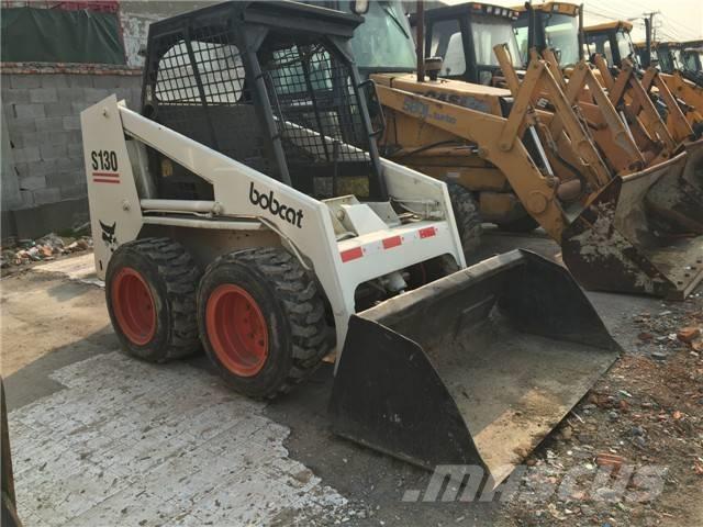 Bobcat S 130 Carregadoras de direcção deslizante