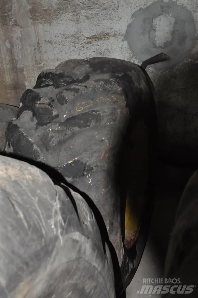 Nokian 620/55x30.5 Pneus, Rodas e Jantes