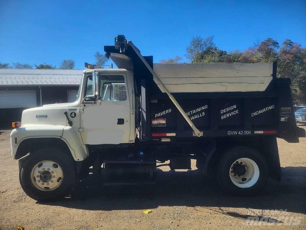 Ford L8000 Camiões basculantes