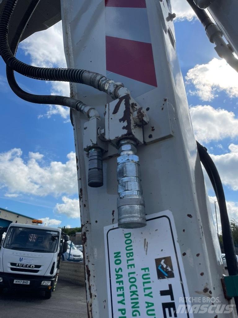 Takeuchi TB295W Escavadoras de rodas