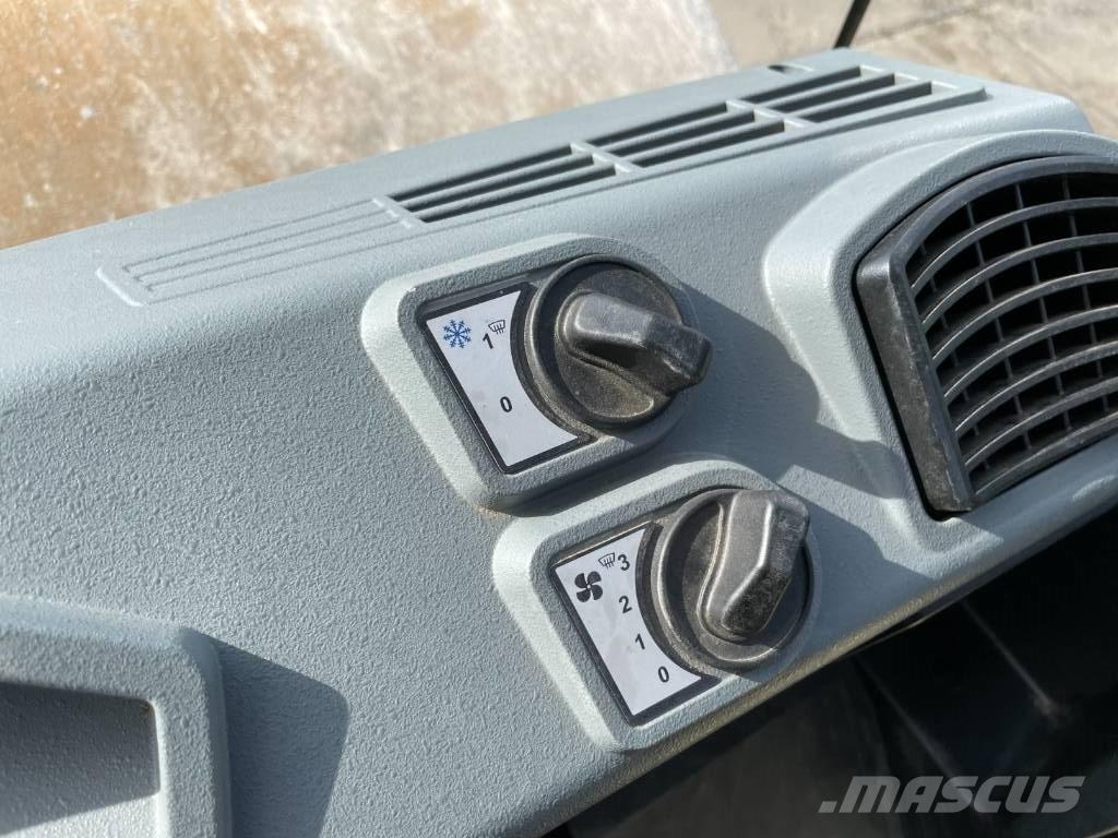 Bomag BW 213 D-5 Cilindros Compactadores monocilíndricos